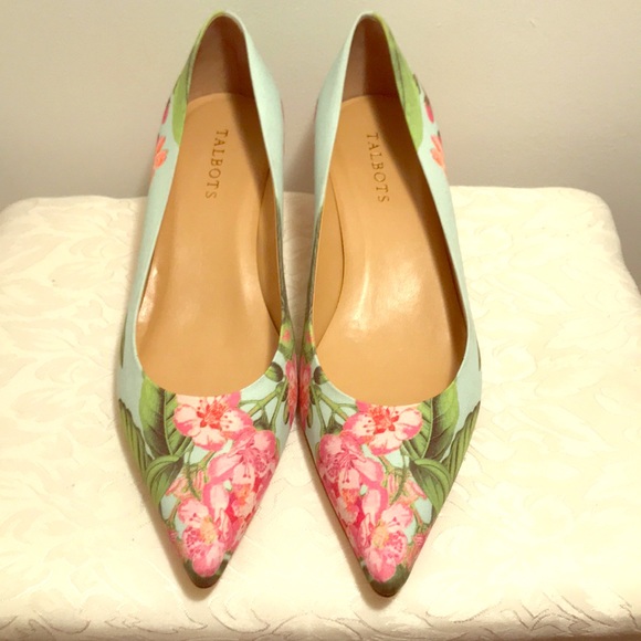 Talbots Shoes - 🎈SOLD 🎈 Pippa Watercolor Floral Pumps | Talbots
